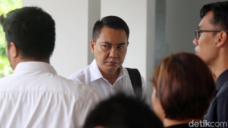 Misteri Duit SGD 500 Ribu dari Fayakhun untuk Rapimnas Golkar Misteri Duit SGD 500 Ribu dari Fayakhun untuk Rapimnas Golkar