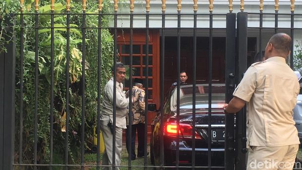 Sebelum Bertemu SBY, Prabowo Disambangi Amien Rais