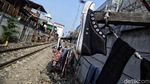 Potret Permukiman yang Tak Pernah Hilang dari Pinggir Rel Jakarta
