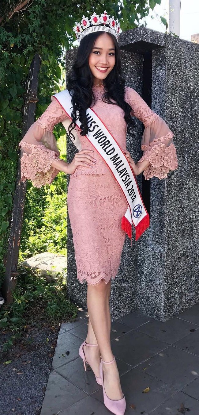 Larissa mengaku antusias untuk berkompetisi di Miss World 2018. “Aku cukup percaya diri melalui event bergengsi ini…kita bisa mempromosikan Sarawak ke level internasional dan di kesempatan yang sama mempromosikan ecotourism di Malaysia,” katanya seperti dikutip Bernama. Foto: Instagram