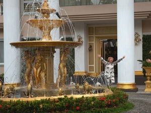 Set Designer Crazy Rich Asians Ternyata Orang Indonesia!