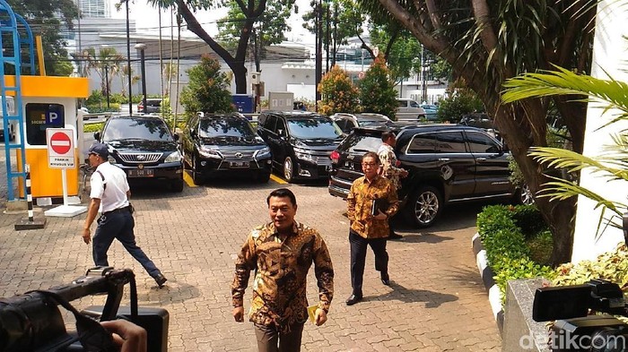 Susul Erick Thohir, Moeldoko Ikut Rapat Timses Jokowi