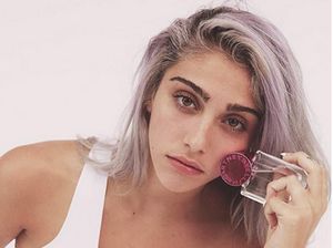 Jadi Model Catwalk, Putri Madonna Hanya Pakai Bra Rantai