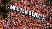 Setiap tahunnya, tanggal 11 September diperingati sebagai hari nasional Catalonia dan dimanfaatkan sebagai momen unjuk rasa besar-besaran menyerukan pemisahan diri dari Spanyol. Foto: ANC/Roser Vilallonga/Handout via REUTERS