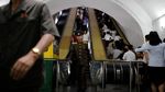 Yuk Intip Suasana Stasiun Kereta Bawah Tanah di Korea Utara