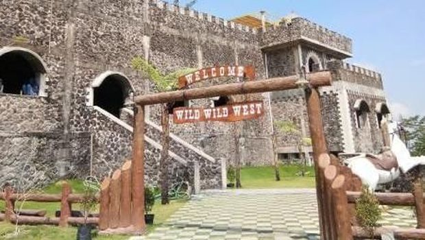 The Lost World Castle