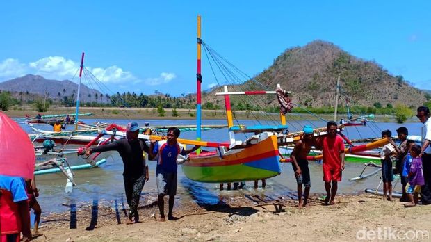Melihat Persiapan Festival Kapal Layar Khas Dompu