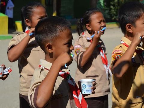 Sikat gigi adalah cara termudah mengantisipasi gigi berlubang.