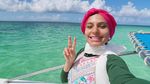 Potret Liburan Hijaber Cantik Dubai, Haifa Beseisso