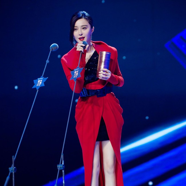 Kesuksesan yang diraih Fan Bingbing hingga bisa masuk dalam daftar aktris berpendapatan tertinggi versi Forbes China karena kerja kerasnya. Eksis di dunia akting sejak 1998, sudah ratusan film dan drama televisi dibintanginya. Foto: Getty Images