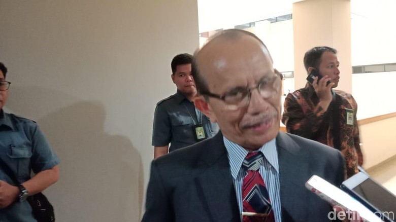 Dituding Terima Suap Rp 15 Juta, Hakim JWL Terancam Dipecat Dituding Terima Suap Rp 15 Juta, Hakim JWL Terancam Dipecat
