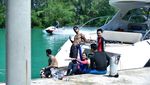 Kevin Sanjaya Main Badminton Itu Biasa, Ini Gayanya Main Jet Ski