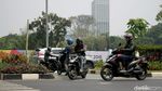Terlalu! Pemotor Rampas Jalur Penyandang Disabilitas