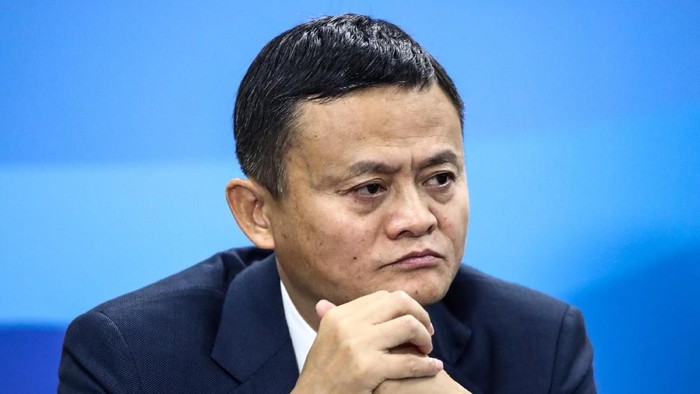 Jack Ma akan pensiun dari Alibaba dan ada dugaan berikutnya mungkin ia bisa jadi guru lagi (Foto: Valery Sharifulin/TASS Host Photo Agency/Pool via REUTERS) Jack Ma akan pensiun dari Alibaba dan ada dugaan berikutnya mungkin ia bisa jadi guru lagi (Foto: Valery Sharifulin/TASS Host Photo Agency/Pool via REUTERS)