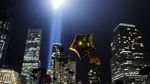 Penampakan Cahaya Lampu Penghormatan 17 Tahun Tragedi WTC