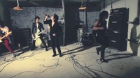 Meski bukanlah yang menciptakan lagu, Ozzy memegang peran vital dalam bandnya itu. Dok. YouTube