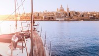 Sebagai gantinya, orang yang mengajukan kewarganegaraan Malta harus membeli atau menyewa properti di satu dari tiga pulau yang ditetapkan oleh Pemerintah Malta. Ya, program ini memang ditujukan untuk menarik investor dan orang kaya dari negara asing (@visitmalta/Instagram) 
