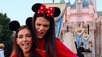 Siapa sih yang tidak suka ke taman rekreasi Disneyland? (rachelc00k/Instagram)