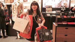Intip Koleksi Tas Mewah Amel Carla Yuk!