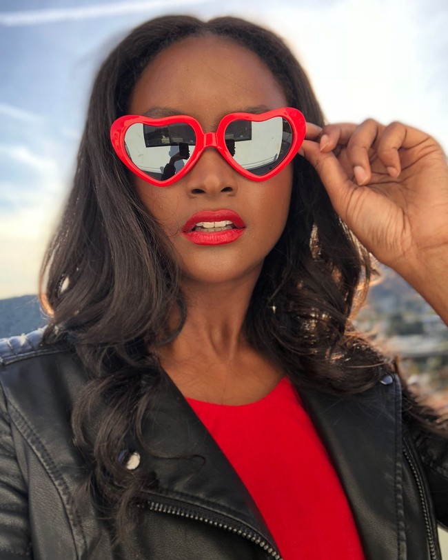 Mengetahui hal itu, Lyndsey pun mengunggahnya di akun Instagram. Lyndsey kemudian menulis jika ia biasanya hanya mengabaikan komentar negatif. Namun kali ini wanita 34 tahun itu ingin menunjukkannya dengan harapan agar orang bisa melihat bahwa programmer bisa datang dari berbagai gender, ukuran, ras, dan lainnya. Foto: Instagram @lyndsey360