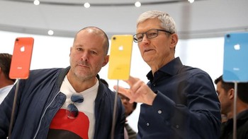 Keran pre-order iPhone XR tak termasuk Indonesia tapi perangkat ini setidaknya sudah memenuhi aturan Tingkat Kandungan Dalam Negeri (TKDN) sebagaimana XS dan XS Max. (Foto: Getty Images)