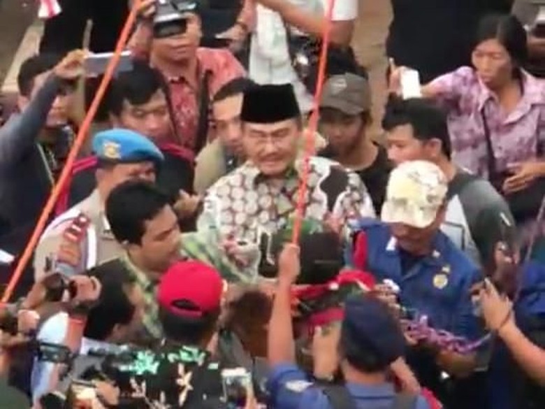 Komnas HAM Siap Terima Aduan Agustinus soal Kematian Keponakan Komnas HAM Siap Terima Aduan Agustinus soal Kematian Keponakan