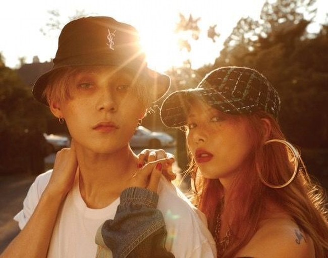 Sejak pengumuman mengenai HyunA dan EDawn yang dipecat agensi, masalah ini pun jadi trending topic di kalangan netizen. Saham Cube Entertainment bahkan dikabarkan turun setelah kabar ini viral. Namun kabar terbaru mengungkap keputusan keduanya dikeluarkan dari agensi belum final karena belum disetujui para atasan. Banyak yang berspekulasi itu dilakukan karena nilai saham yang menurun. Foto: Pinterest
