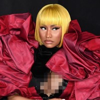 Dalam unggahan berjudul Rating Celebs Ive Met While Working At LAX, ia memberi skor 2/10 untuk Nicki. Dia tidak akan beranjak dari pesawat sebelum semua orang keluar, termasuk para awak kabin. Dulu aku mengidolakannya, tapi setelah itu tidak, katanya. (Foto: Getty Images)