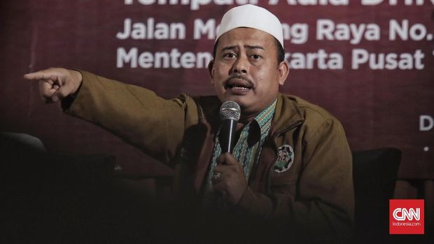 Jubir FPI yang juga Ketua Persaudaraan Alumni 212 Slamet Maarif. 