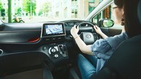 Ada beberapa pilihan mesin untuk Sienta. Selain mesin konvensional 1.5 liter, Toyota Sienta juga ditawarkan dengan versi hybrid di Jepang. Disebutkan, konsumsi bahan bakarnya bisa mencapai 28,8 km/liter. Foto: Istimewa