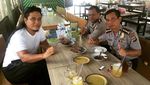 Dakwah di Klub Malam, Ini Gaya Gus Miftah yang Hobi Makan Bakso dan Sate