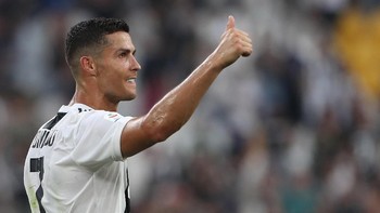 Cristiano Ronaldo (Juventus/Portugal) dengan rating 94. (Foto: Marco Luzzani/Getty Images)