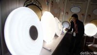 Pameran tersebut menampilkan tentang produk elektronik terbaru serta unik dari China dan Indonesia.