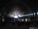 Top! Satu Terowongan Tol Cisumdawu Sudah Tembus Bukit Top! Satu Terowongan Tol Cisumdawu Sudah Tembus Bukit