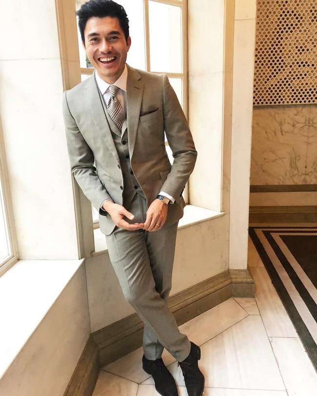 Sebagai figur publik, Henry pastinya peduli penampilan. Hampir di setiap kesempatan, ia selalu tampil maksimal. Foto: instagram/henrygolding