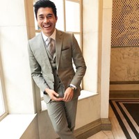 Sebagai figur publik, Henry pastinya peduli penampilan. Hampir di setiap kesempatan, ia selalu tampil maksimal. Foto: instagram/henrygolding