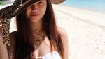 Foto: Dokter Sunat Tercantik di Filipina yang Suka ke Pantai