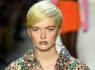 8 Tren Kecantikan di New York Fashion Week, Bibir Glitter Hingga Glossy Look