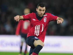 Marvin Martin sudah memperkuat tim senior Prancis di usia 23 tahun, bahkan mencetak dua gol di debutnya melawan Ukraina. Sang gelandang lantas mencatatkan 15 caps untuk timnas, namun catatan itu setop seiring perkembangannya yang mandek. Setelah meninggalkan Sochaux, dia memperkuat Lille dan Dijon, sampai kemudian berada di Reims sejak musim lalu. (Foto: Jamie McDonald/Getty Images)