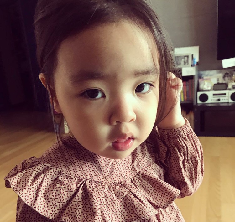 Kenalan dengan si Imut Lani, Anak Aktris Korea Lee Yoon-ji