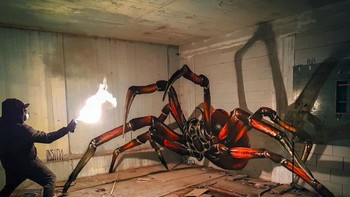 Ia keluar dari komposisinya dan membuat grafiti dengan permukaan yang berbeda sehingga menciptakan efek ilusi optik. (Foto: instagram.com/odeith via Brightside)