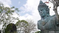 Foto: Inilah patung Wisnu setinggi 20 meter (Kurnia/detikTravel)