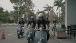 Saat Putra Sulung Jokowi Naik Vespa