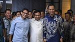 Ekspresi Prabowo Saat Rangkul Andi Arief