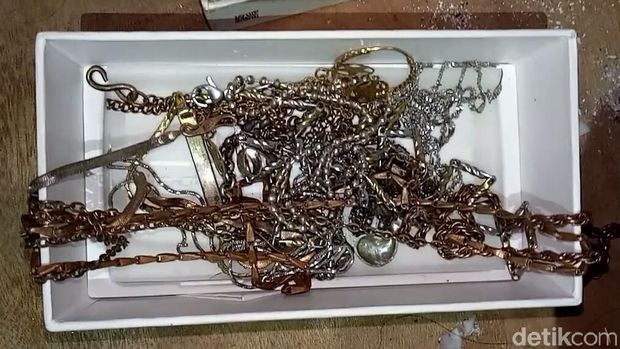 Cerita Luci Berburu Harta Karun Sriwijaya untuk Koleksi Pribadi