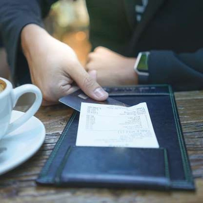Ini 10 Kebiasaan Pengunjung Restoran yang Merepotkan Pelayan