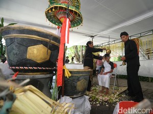 Bagaimana Islam Memandang Tradisi Ruwatan?