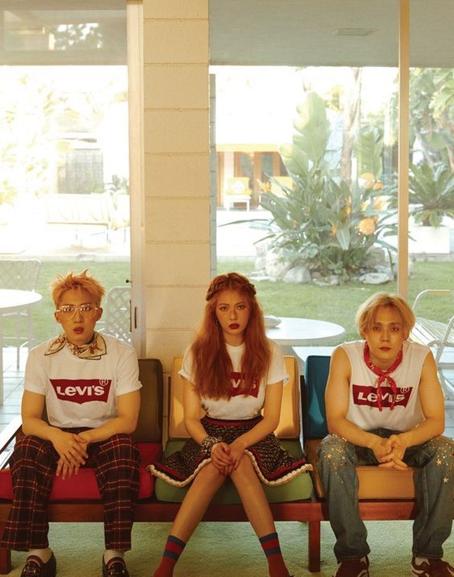 Bersama dengan Hui Pentagon, keduanya tergabung dalam grup trio yang dibentuk pada 2017. Foto: Pinterest