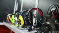 Produk yang ditampilkan seperti kamera tersembunyi, lampu LED bersuara, printer pencetak 3D, smart lock door, smart webcam, electric water heater dan mesin pencetak material, dll.