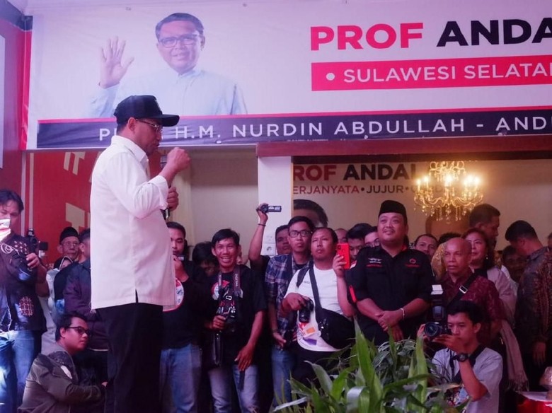 Budi Karya-Nurdin Abdullah Hadiri Deklarasi Blusukan Jkw Budi Karya-Nurdin Abdullah Hadiri Deklarasi Blusukan Jkw